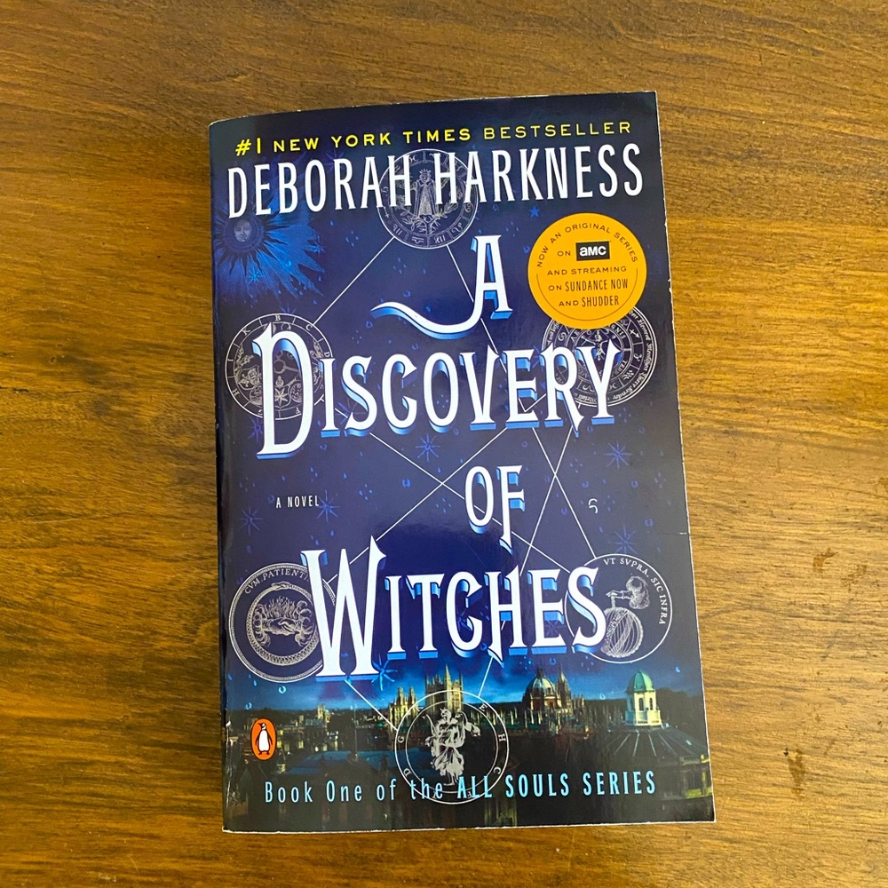 Discovery of Witches 🧙‍♀️🧛- first book in the All Souls Series